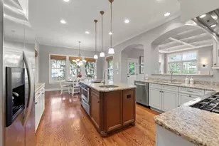 4947 Stonewall Ave, Downers Grove, IL 60515 - Photo 13