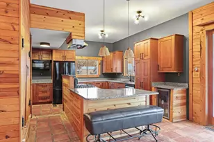 702 W Iowa St, Urbana, IL 61801 - Photo 9