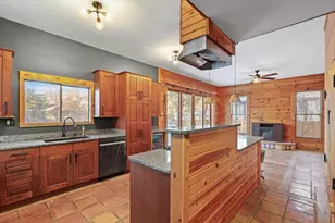 702 W Iowa St, Urbana, IL 61801 - Photo 13