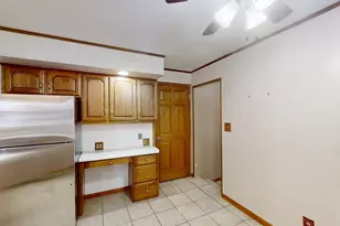 605 Douglas St, Catlin, IL 61817 - Photo 11