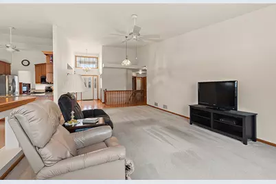 16300 Chickadee Circle, Orland Park, IL 60467 - Photo 9