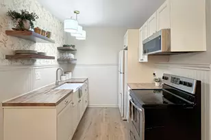 124 N Whistler C4 Ave, Freeport, IL 61032 - Photo 7