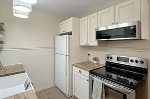 124 N Whistler C4 Ave, Freeport, IL 61032 - Photo 5