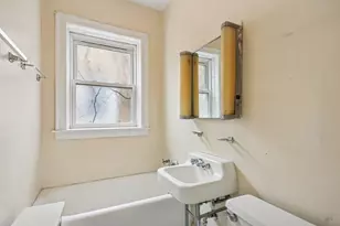 6434 N Mozart St, Chicago, IL 60645 - Photo 21