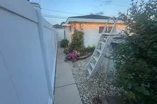 6235 S Rutherford Ave, Chicago, IL 60638 - Photo 33