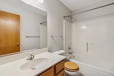 225 Morrow Street #D, Somonauk, IL 60552 - Photo 17