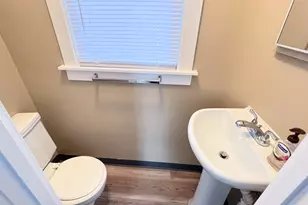 721 Dean St, Woodstock, IL 60098 - Photo 15