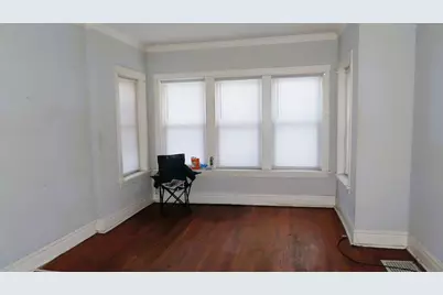 7550 S Calumet Avenue, Chicago, IL 60619 - Photo 3