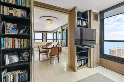 1030 N State Street #51EF, Chicago, IL 60610 - Photo 5