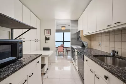 1030 N State Street #51EF, Chicago, IL 60610 - Photo 7