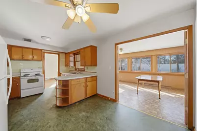 313 E Lincoln Street, Mount Morris, IL 61054 - Photo 5