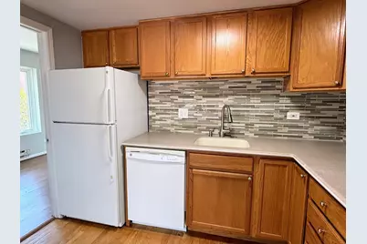 1041 Susan Collins Lane #402, Oak Park, IL 60302 - Photo 9