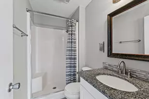 702 Devonshire Dr, Champaign, IL 61820 - Photo 17