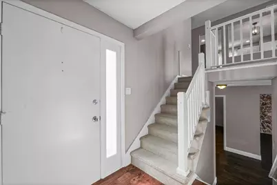 702 Devonshire Drive, Champaign, IL 61820 - Photo 3