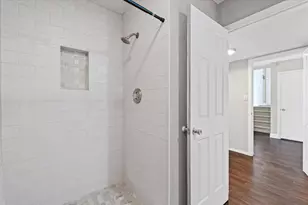 702 Devonshire Dr, Champaign, IL 61820 - Photo 27