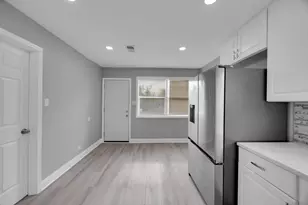 436 Hickory St, Chicago Heights, IL 60411 - Photo 5