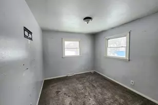 3326 Montrose Ave, Rockford, IL 61101 - Photo 5