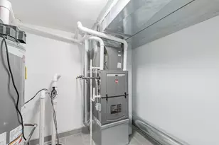 2107 East Ave, Berwyn, IL 60402 - Photo 39