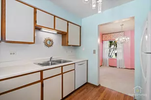 751 W Happfield Dr, Arlington Heights, IL 60004 - Photo 9