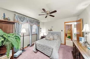 3915 W 64th Pl, Chicago, IL 60629 - Photo 9