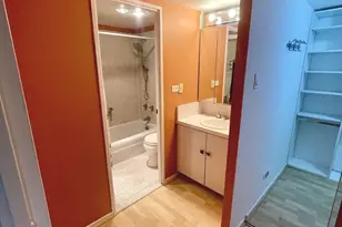 175 E Delaware Pl, Chicago, IL 60611 - Photo 7