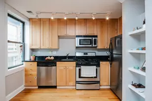 4144 N Sheridan Rd, Chicago, IL 60613 - Photo 7