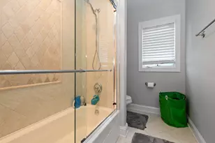 7715 Virginia Ct, Willowbrook, IL 60527 - Photo 23