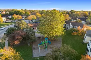 1168 Northbury Ln, Wheeling, IL 60090 - Photo 17