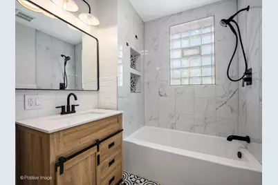 2415 W Warner Avenue #1, Chicago, IL 60618 - Photo 13