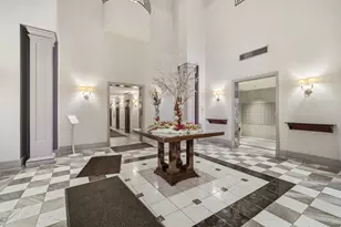 70 W Huron St, Chicago, IL 60654 - Photo 15