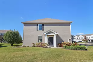 672 Anchorage Ct, Pingree Grove, IL 60140 - Photo 23