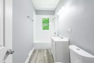 1310 E 72nd St, Chicago, IL 60619 - Photo 23