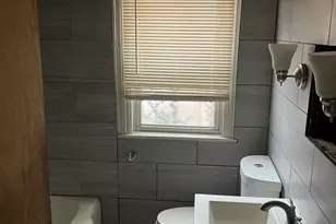 8751 S Blackstone Ave, Chicago, IL 60619 - Photo 7