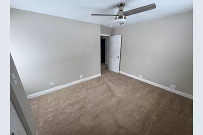 10 Lincoln Street, Lake in the Hills, IL 60156 - Photo 13