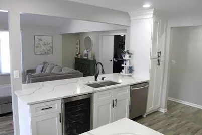 908 Glenmore Lane, Elgin, IL 60124 - Photo 7