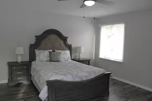 908 Glenmore Ln, Elgin, IL 60124 - Photo 15