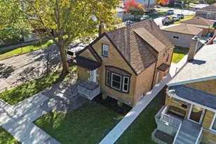 3801 W 69th St, Chicago, IL 60629 - Photo 3