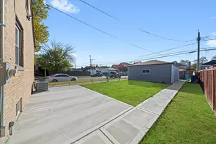 3801 W 69th St, Chicago, IL 60629 - Photo 17