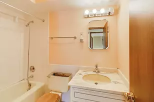 2400 Archbury Dr, Park Ridge, IL 60068 - Photo 19