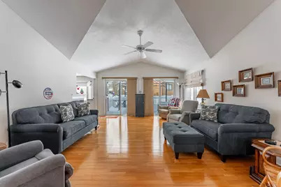 225 Secretariats Way #15, Belvidere, IL 61008 - Photo 7