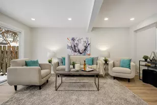 526 Thomas Rd, Bolingbrook, IL 60440 - Photo 3