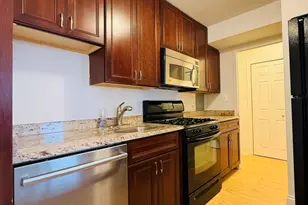 [Address not provided], Chicago, IL 60613 - Photo 5