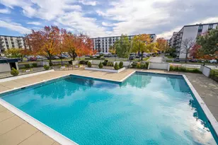 9098 W Terrace Dr, Niles, IL 60714 - Photo 29