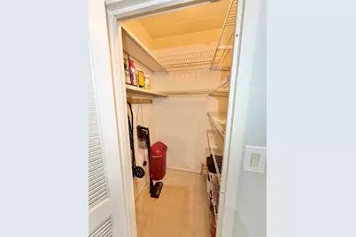 9098 W Terrace Drive #1L, Niles, IL 60714 - Photo 5