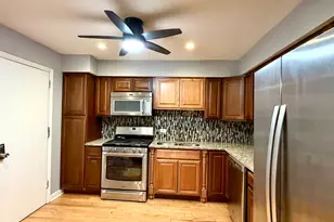 10385 Dearlove Rd, Glenview, IL 60025 - Photo 5