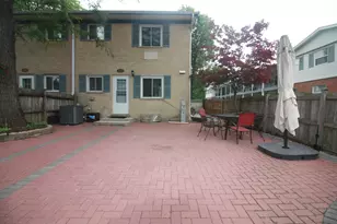 1624 Greenwood Rd, Glenview, IL 60026 - Photo 17