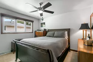 9429 S 55th Ave, Oak Lawn, IL 60453 - Photo 11