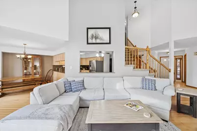 8539 Thistlewood Court, Darien, IL 60561 - Photo 3