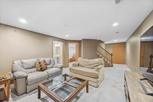 8539 Thistlewood Ct, Darien, IL 60561 - Photo 13