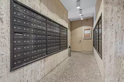 1850 N Clark Street #201, Chicago, IL 60614 - Photo 5